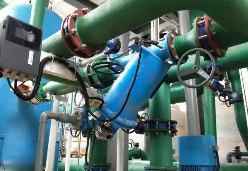 刷式過濾器設(shè)備應(yīng)用現(xiàn)場(chǎng)